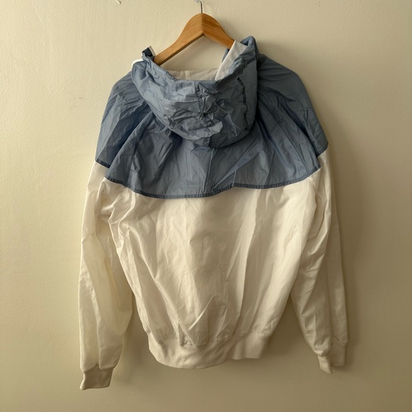 nike windbreaker - Picture 2 of 5